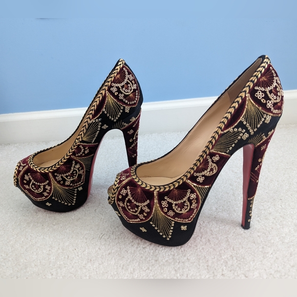 Louboutin Sombrero stiletto high heels 39 8 8.5 - Picture 1 of 6